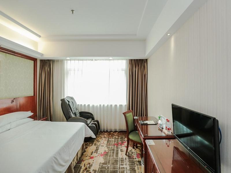 Vienna Hotel Dongguan Hou Street Wanda Plaza Exterior photo