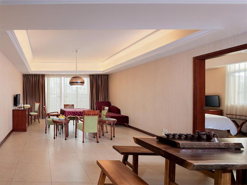 Vienna Hotel Dongguan Hou Street Wanda Plaza Exterior photo